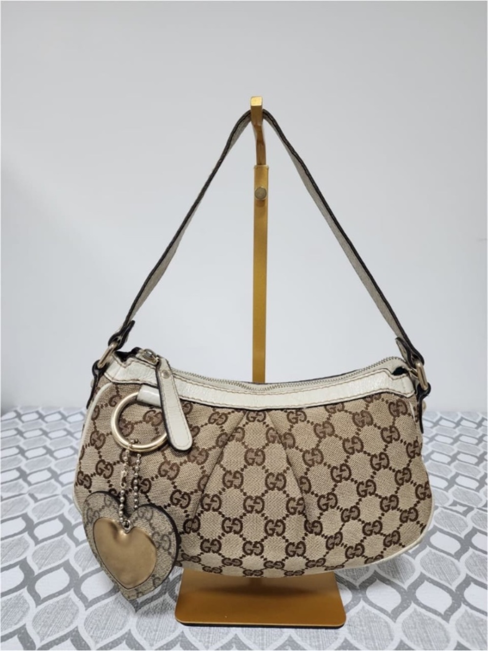 Authentic Gucci Monogram GG Heart Small Shoulder Bag Brown/Beige/Cream